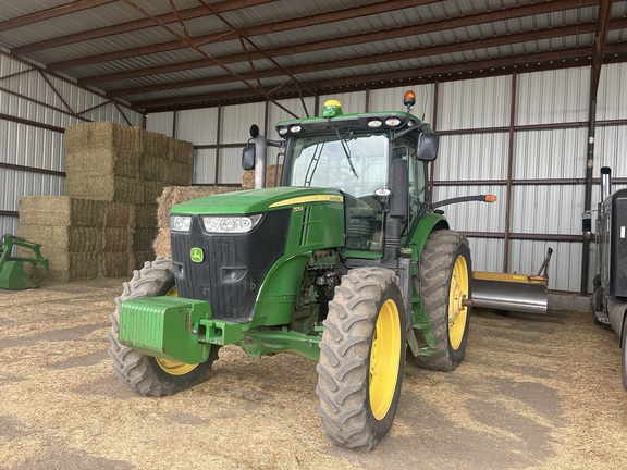 2013 John Deere 7215R (2nd thumbnail)
