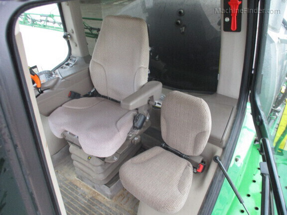Photo of 2021 John Deere R4038