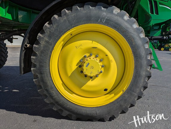 Photo of 2021 John Deere R4038