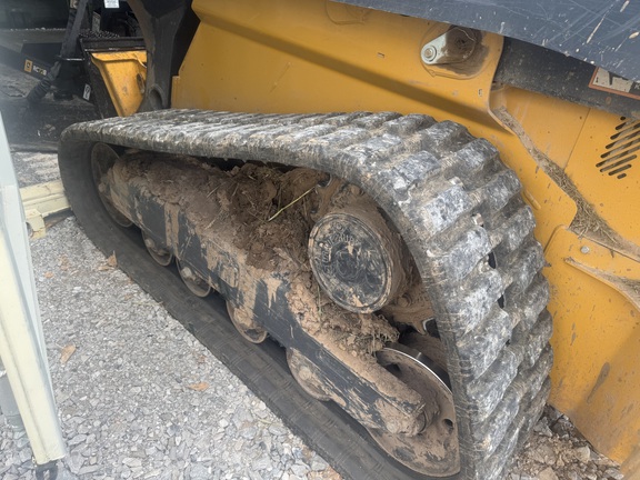 Photo of 2025 John Deere 325G