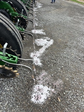 Used 2023 John Deere 1775NT Planters: Drawn at Koenig Equipment in Anna, OH - Photo6