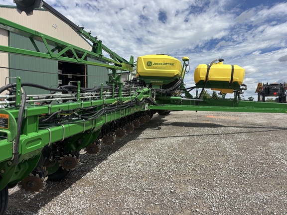 Used 2023 John Deere 1775NT Planters: Drawn at Koenig Equipment in Anna, OH - Photo0