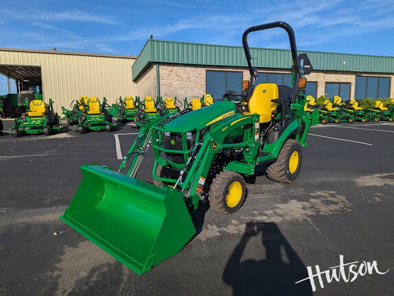 Photo of 2026 John Deere 1025R