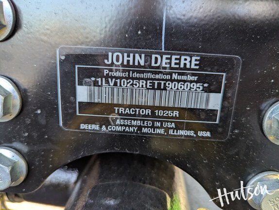 Photo of 2026 John Deere 1025R