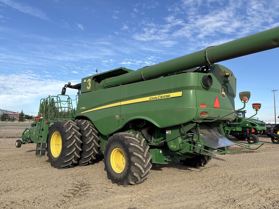 Used 2019 John Deere S780 Combines at Horizon Ag & Turf in Lloydminster, AB - Photo12