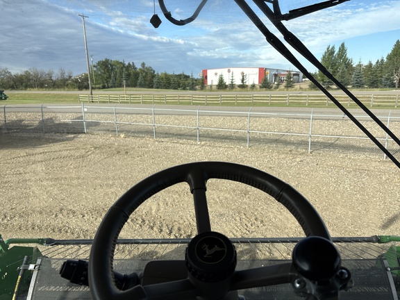 Used 2019 John Deere S780 Combines at Horizon Ag & Turf in Lloydminster, AB - Photo28