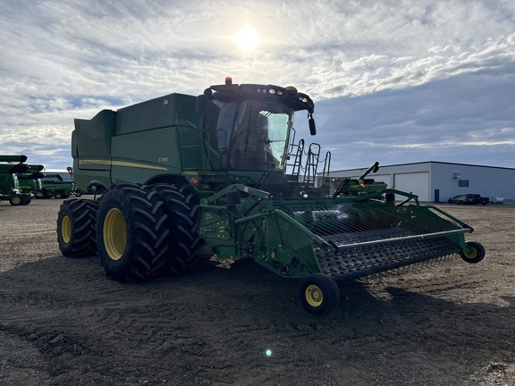Used 2019 John Deere S780 Combines at Horizon Ag & Turf in Lloydminster, AB - Photo5