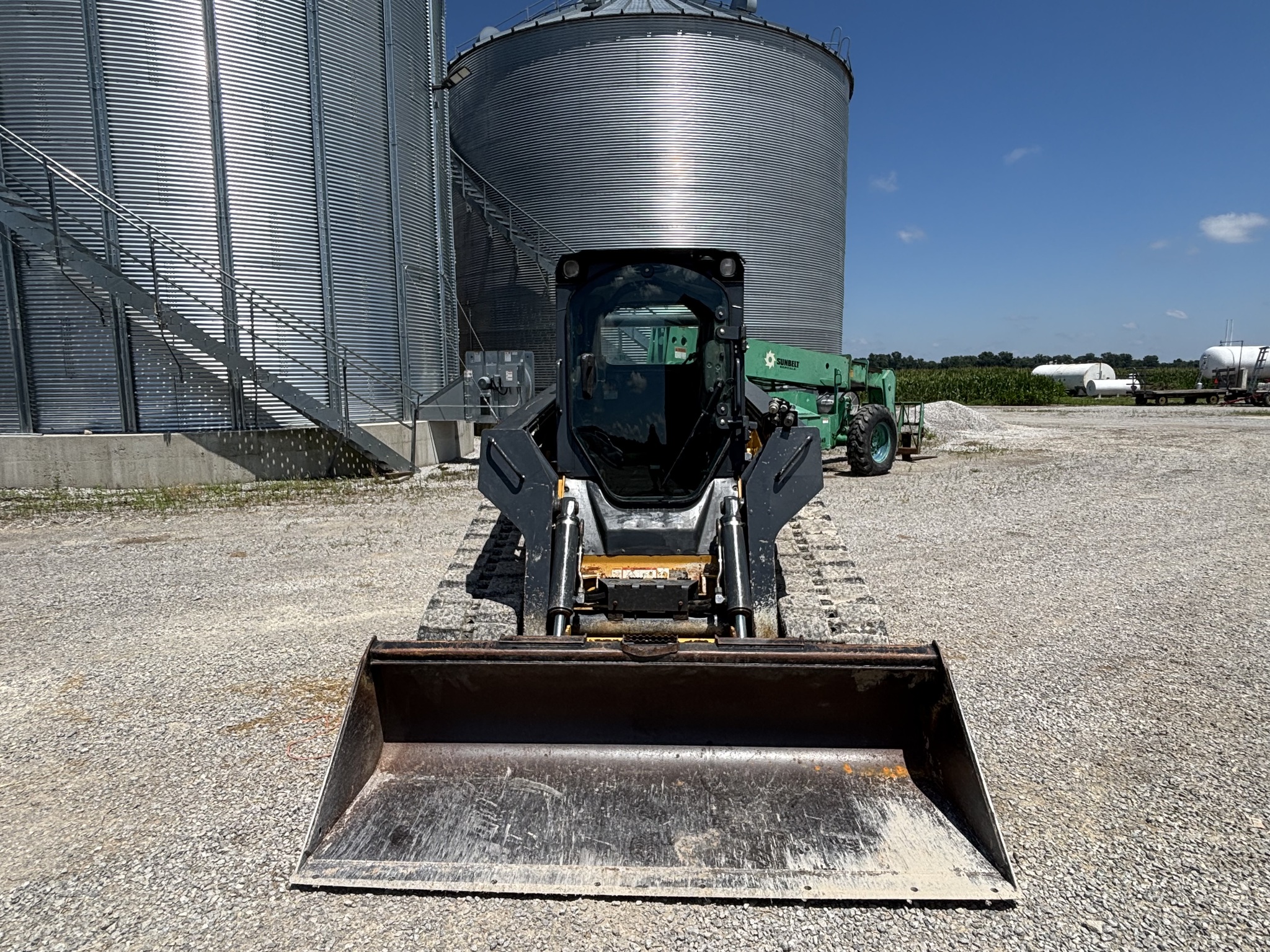 Used 2011 John Deere 333D Compact Track Loaders at Koenig Equipment in Oxford, OH - PhotoXL3