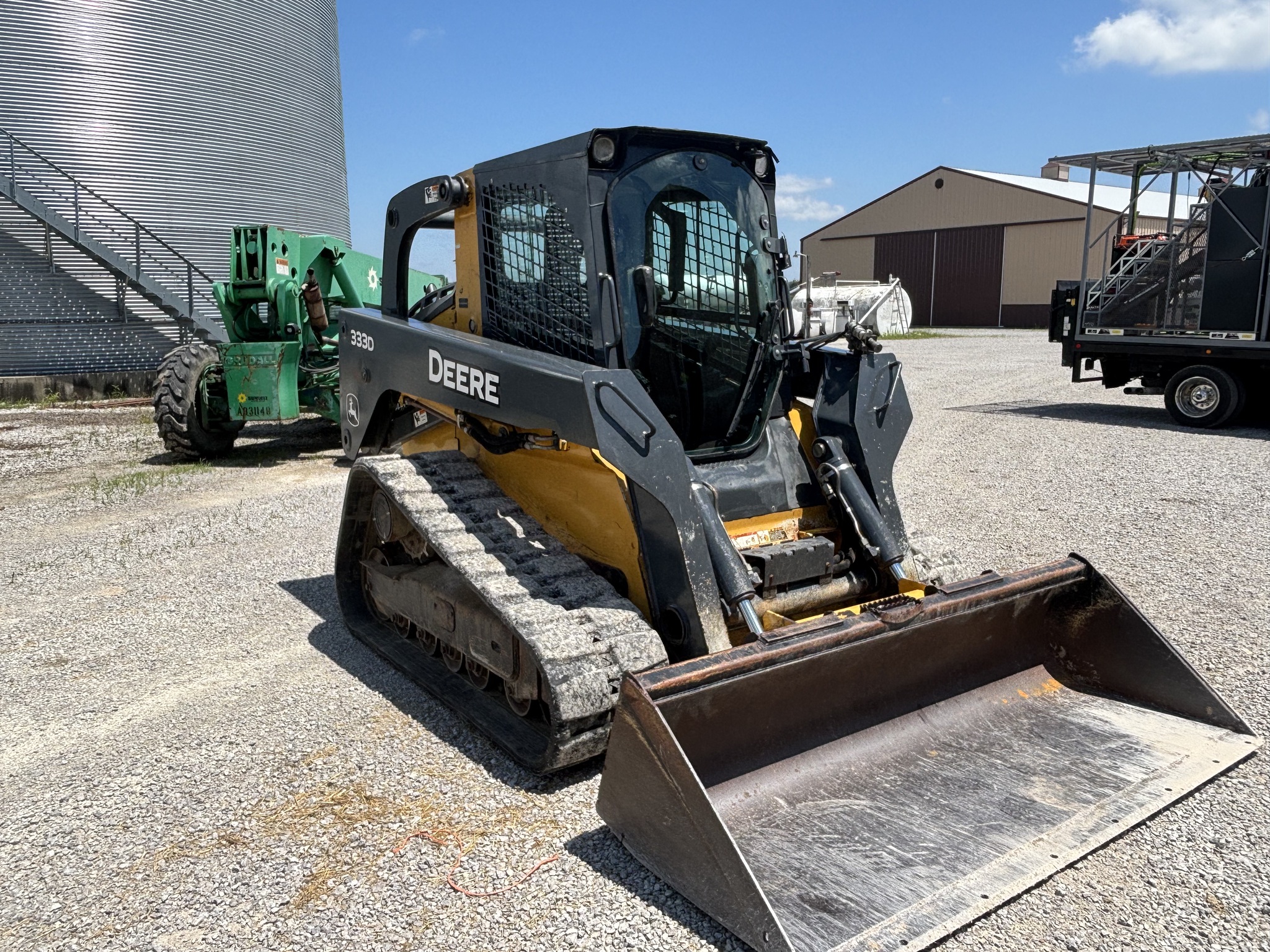 Used 2011 John Deere 333D Compact Track Loaders at Koenig Equipment in Oxford, OH - PhotoXL4
