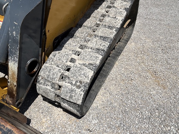 Used 2011 John Deere 333D Compact Track Loaders at Koenig Equipment in Oxford, OH - Photo14