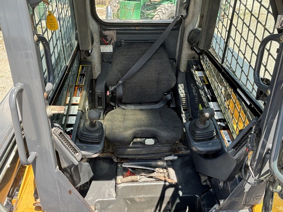 Used 2011 John Deere 333D Compact Track Loaders at Koenig Equipment in Oxford, OH - Photo15