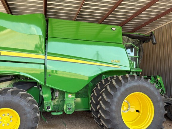 Photo of 2024 John Deere S780