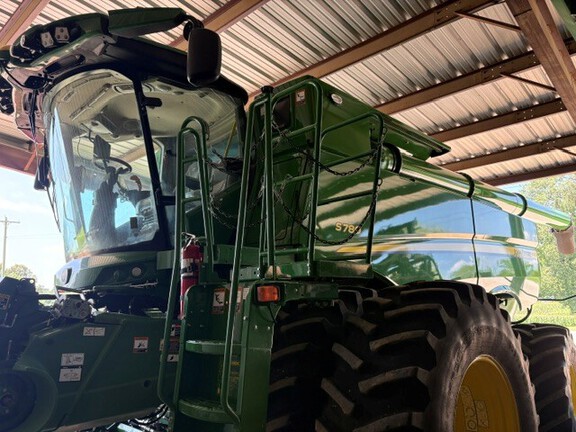 Photo of 2024 John Deere S780