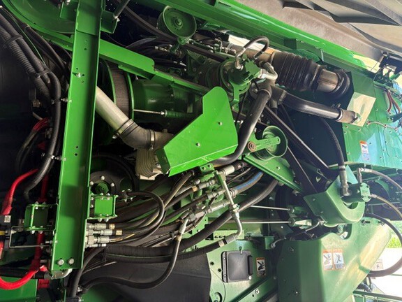 Photo of 2024 John Deere S780