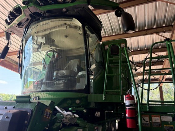 Photo of 2024 John Deere S780