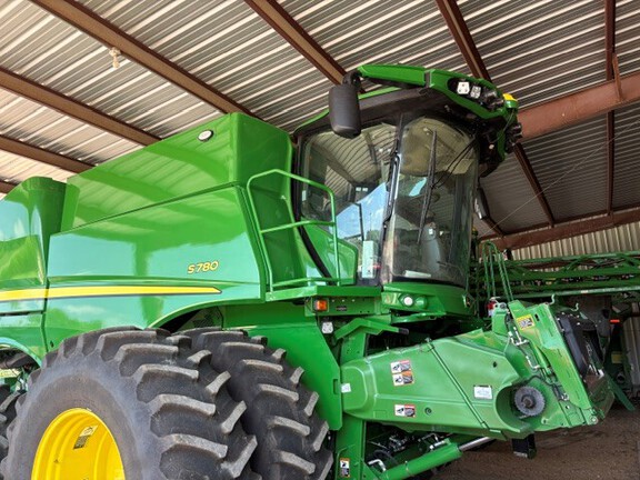 Photo of 2024 John Deere S780