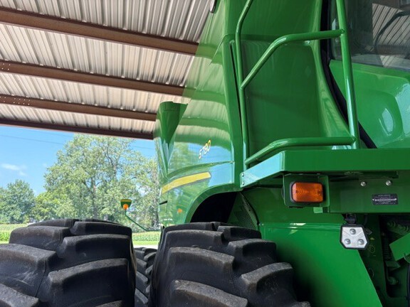 Photo of 2024 John Deere S780
