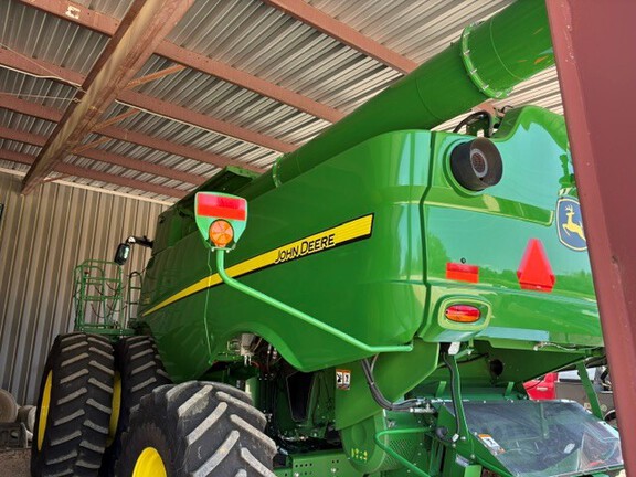 Photo of 2024 John Deere S780