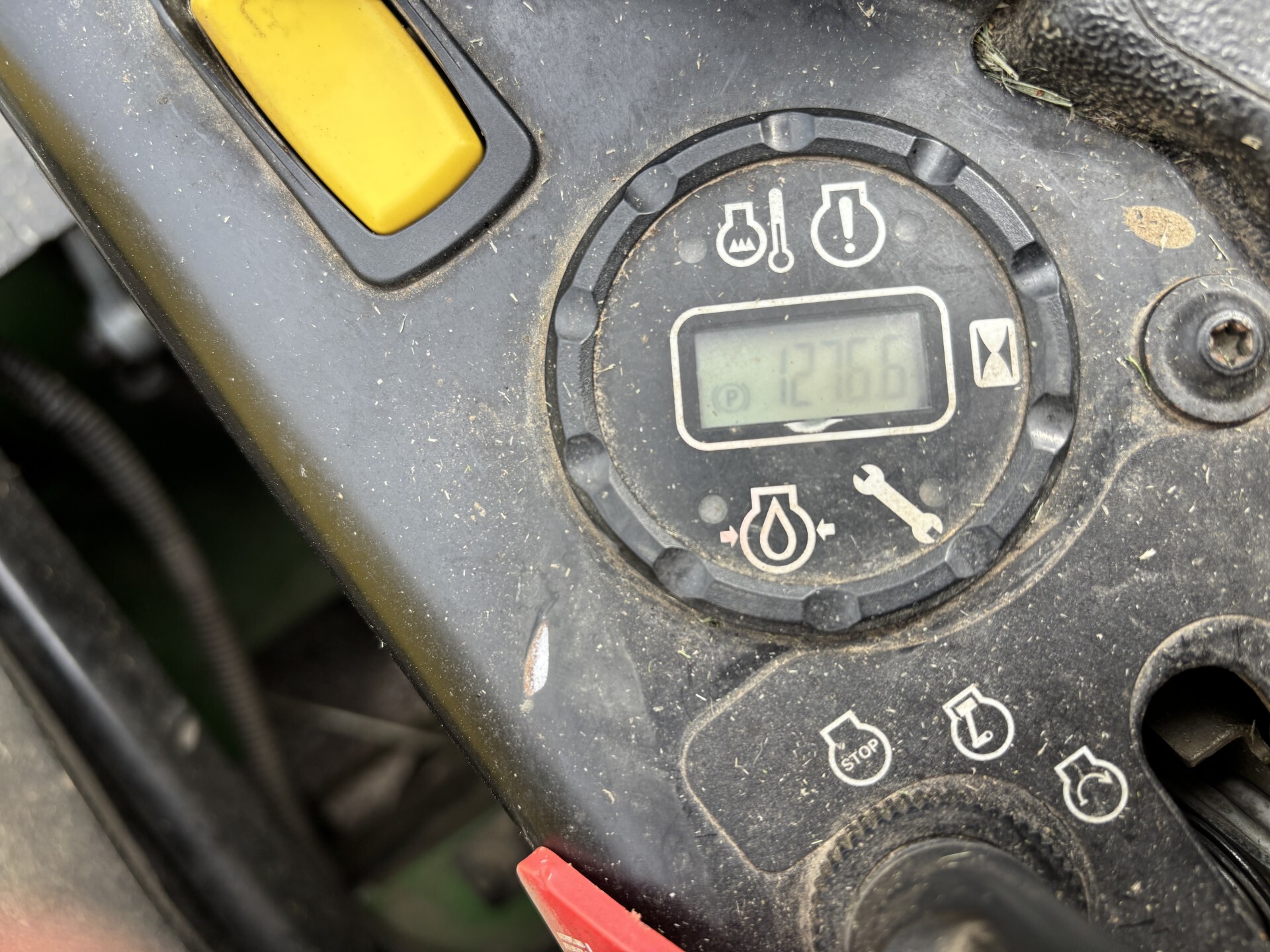 Used 2020 John Deere Z930M Zero Turn Mowers at Koenig Equipment in Germantown, OH - PhotoXL7