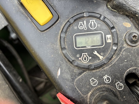 Used 2020 John Deere Z930M Zero Turn Mowers at Koenig Equipment in Germantown, OH - Photo7