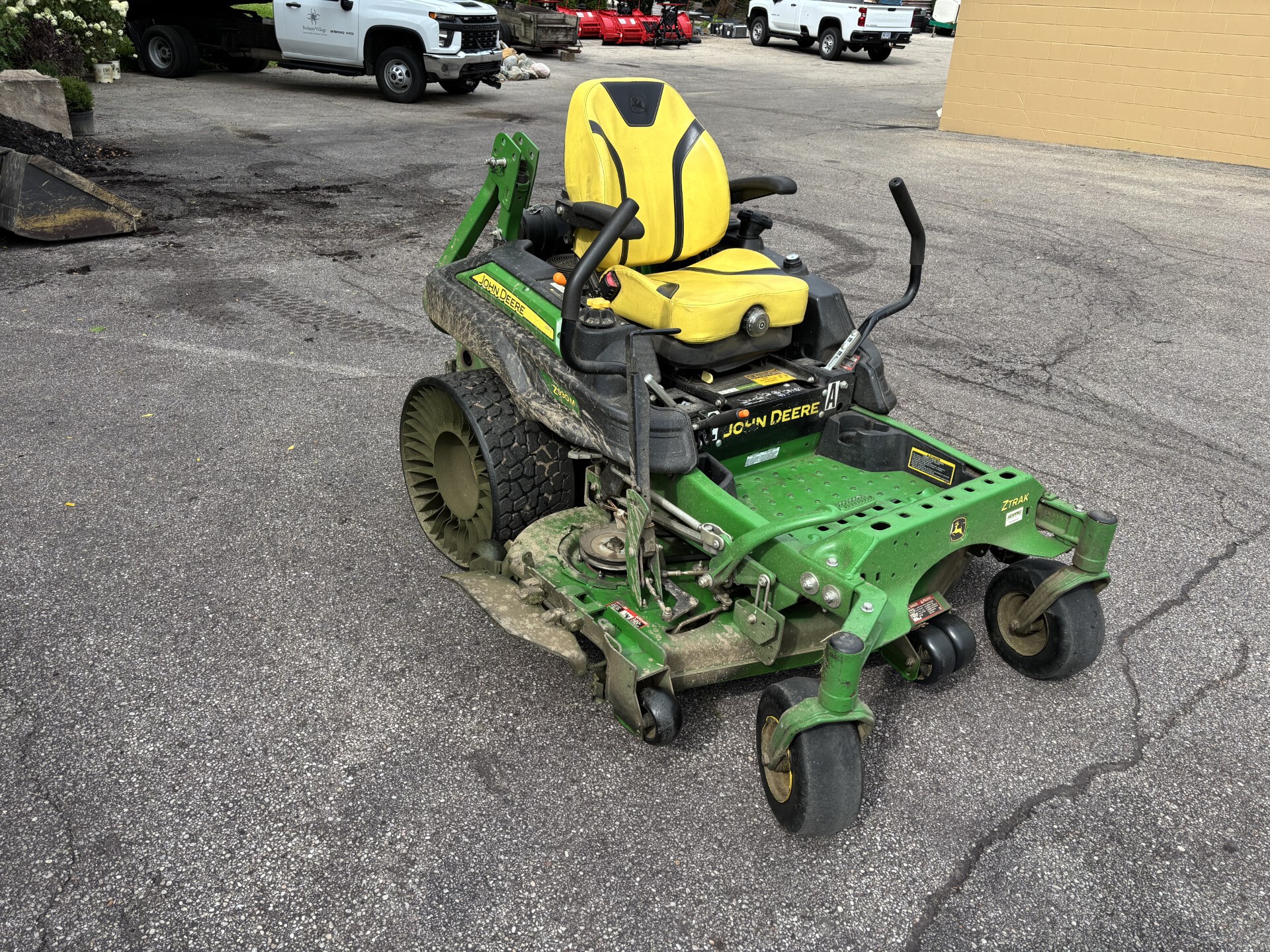 Used 2020 John Deere Z930M Zero Turn Mowers at Koenig Equipment in Germantown, OH - PhotoXL20