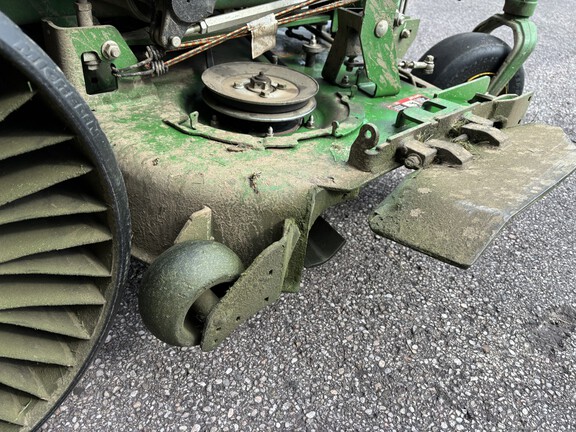 Used 2020 John Deere Z930M Zero Turn Mowers at Koenig Equipment in Germantown, OH - Photo16