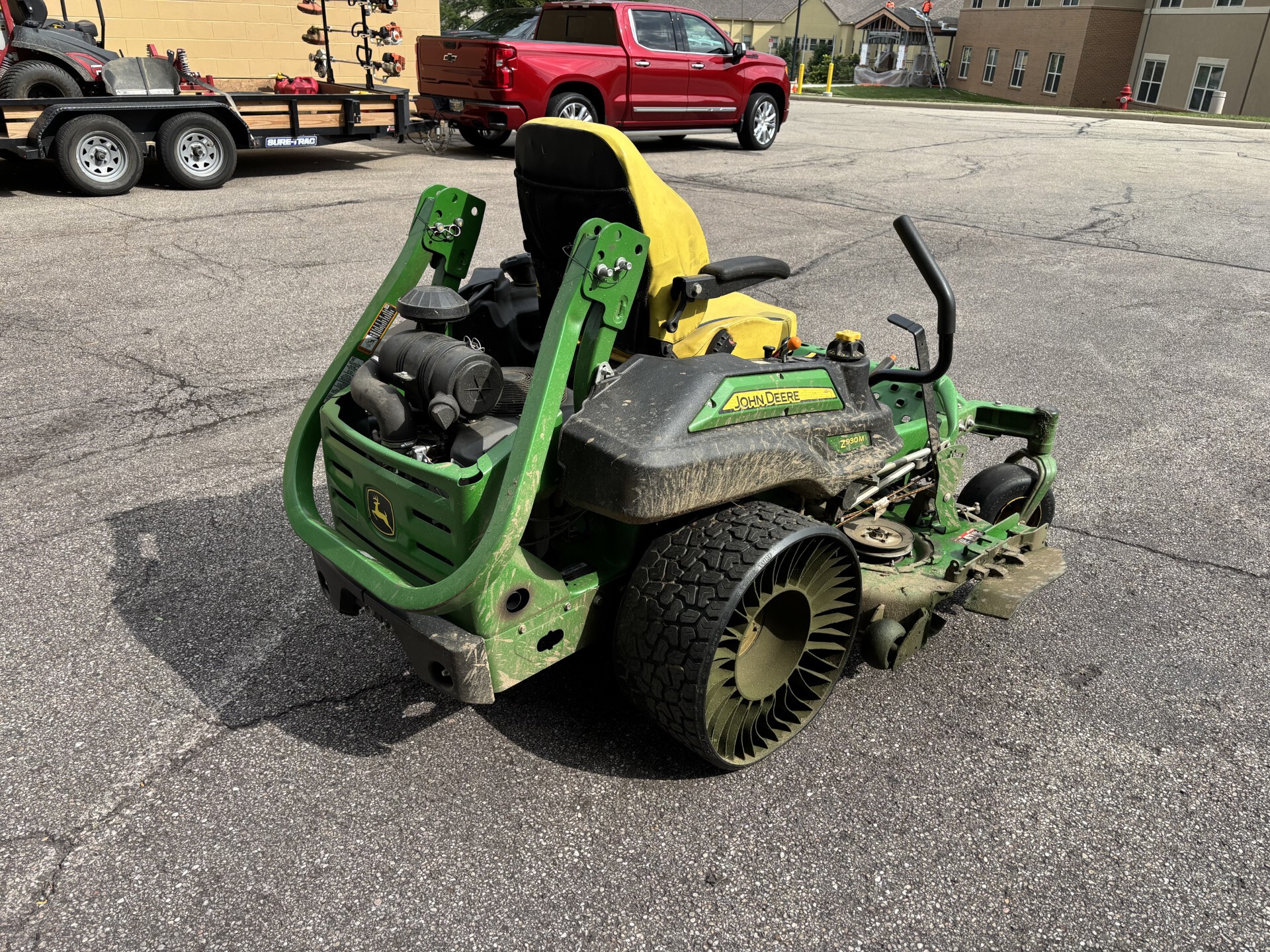 Used 2020 John Deere Z930M Zero Turn Mowers at Koenig Equipment in Germantown, OH - PhotoXL15
