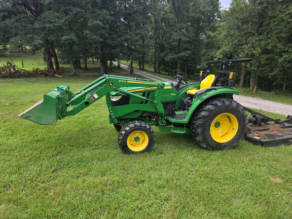 Photo of 2023 John Deere 4066M