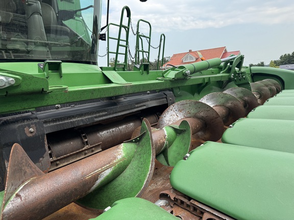 Photo of 2020 John Deere 712FC