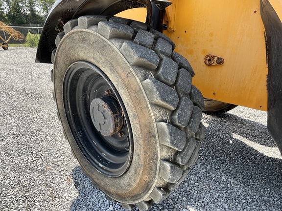 2017 JCB 512-56-7