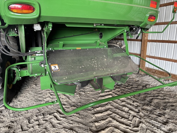 Used 2022 John Deere S780 Combines at Koenig Equipment in Anna, OH - Photo5