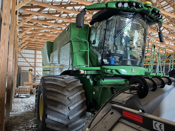 Used 2022 John Deere S780 Combines at Koenig Equipment in Anna, OH - Photo3