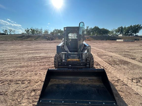 2023 John Deere 320G