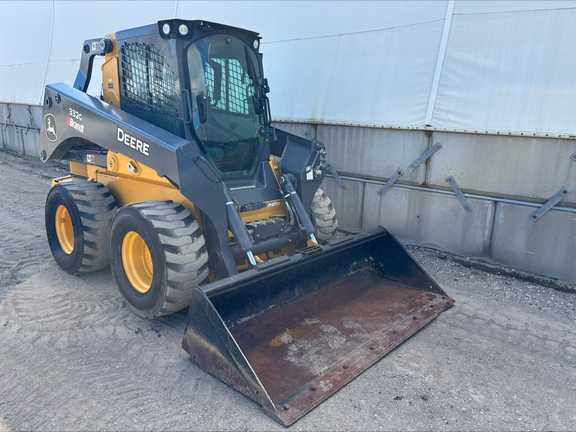 2021 John Deere 332G