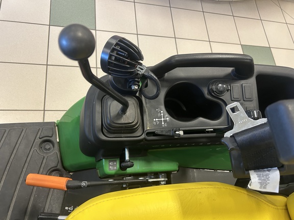 New In-Stock 2026 John Deere 1025R Tractor + 120R Loader + R3 Tires Compact Utility Tractors at Horizon Ag & Turf in Horizon Ag & Turf,  - Photo7