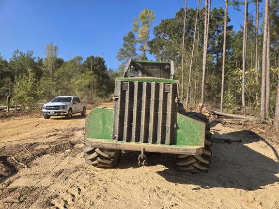 2023 John Deere 843L-II