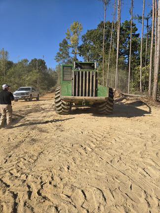 2023 John Deere 843L-II