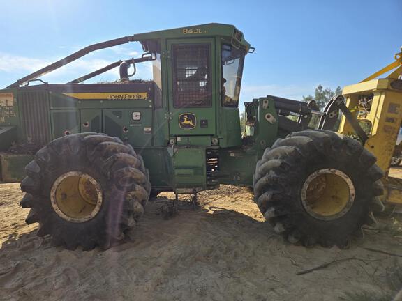 2023 John Deere 843L-II