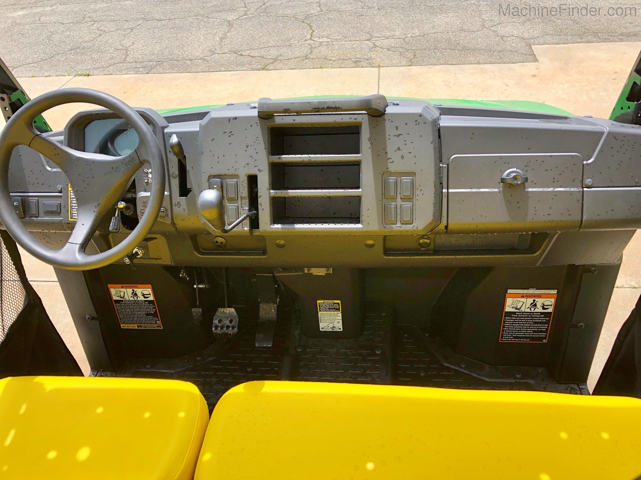 2020 John Deere XUV835E Image 6
