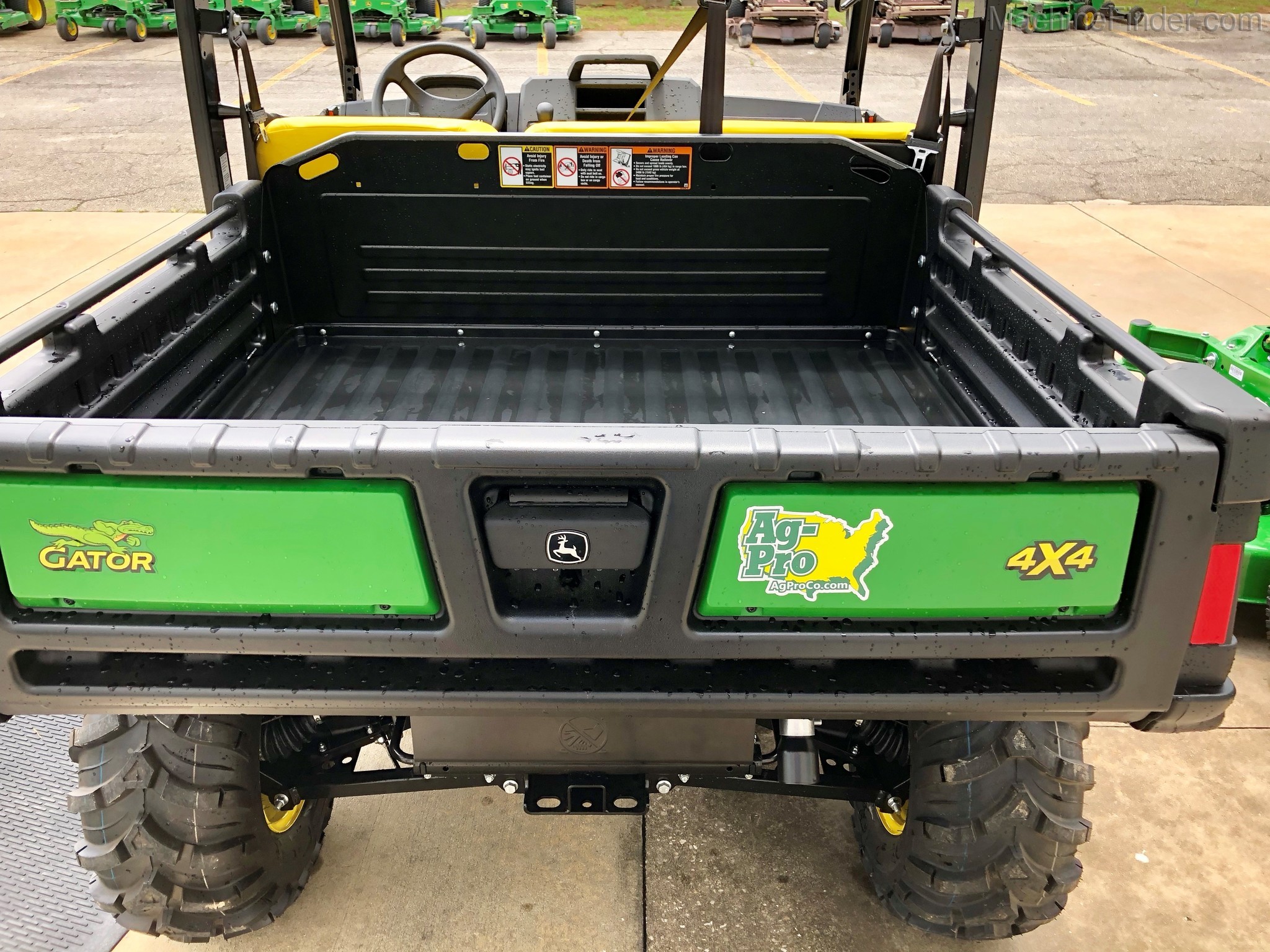 2020 John Deere XUV835E Image 4
