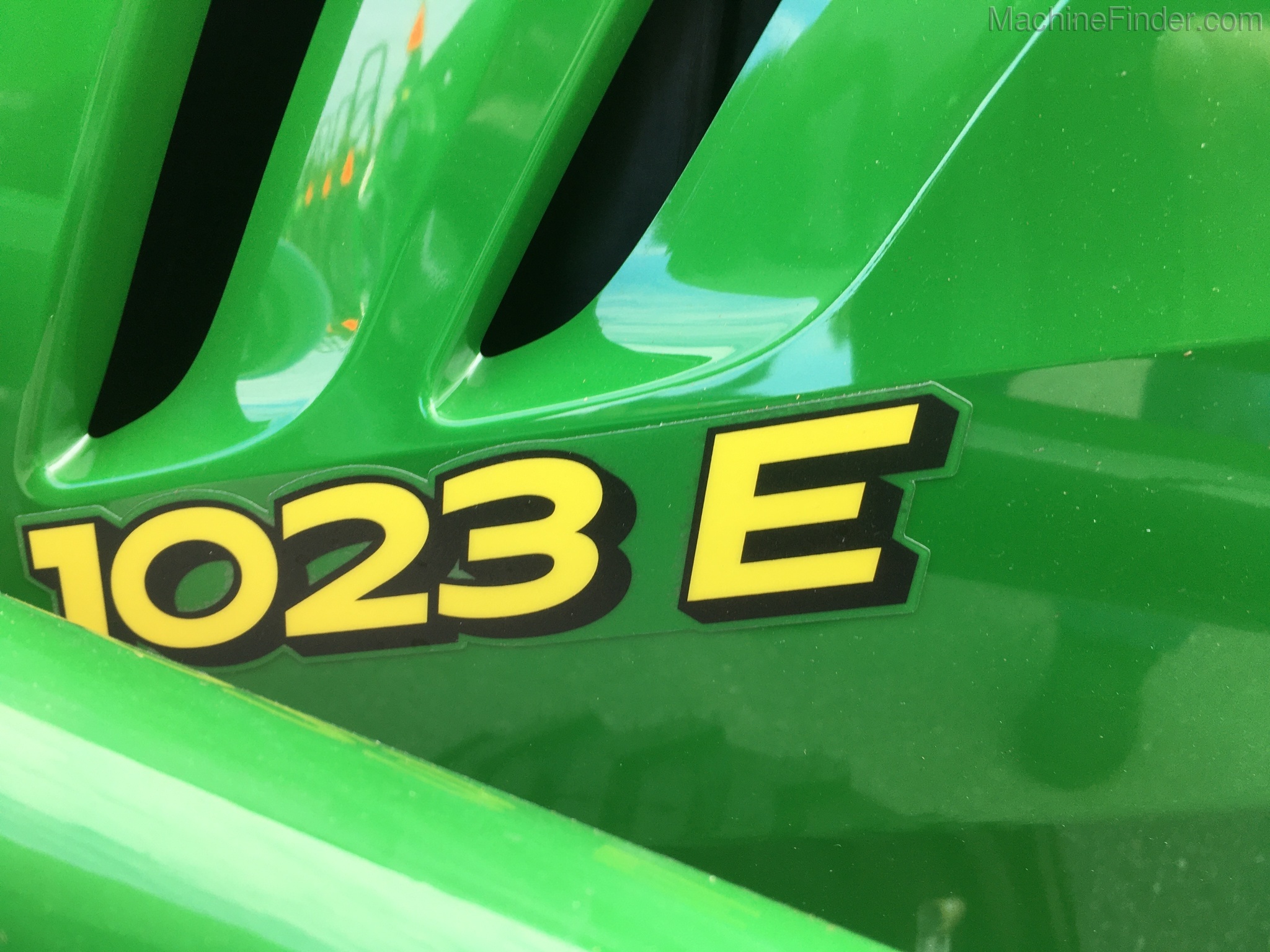 2020 John Deere 1023E Image 5