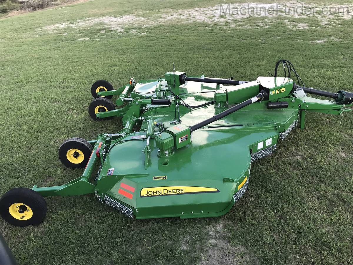 2020 John Deere E15 Image 2