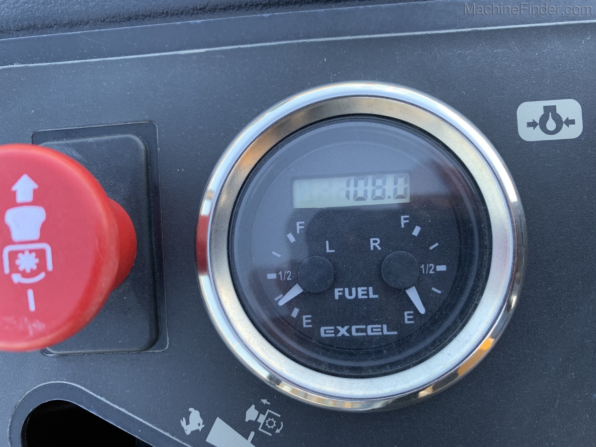 2017 Hustler SUPER Z Image 5