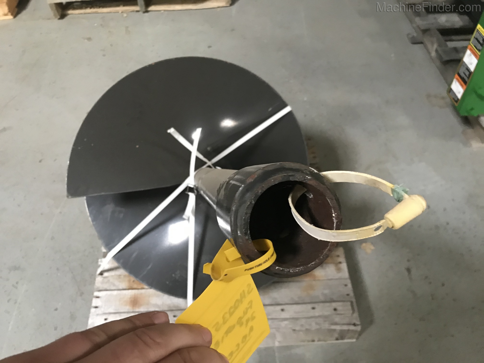 John Deere 24” auger but Image 5