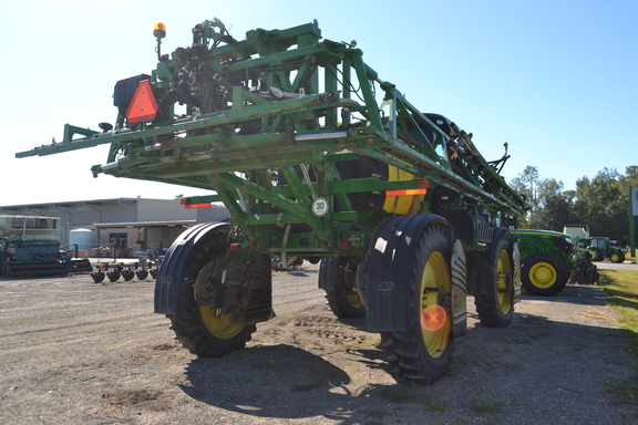 2017 John Deere R4030 Photo 6