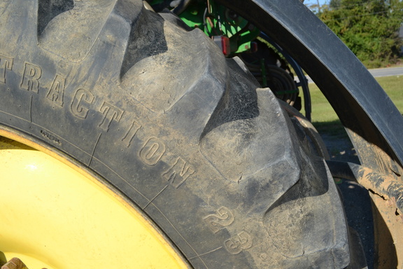 2017 John Deere R4030 Photo 12