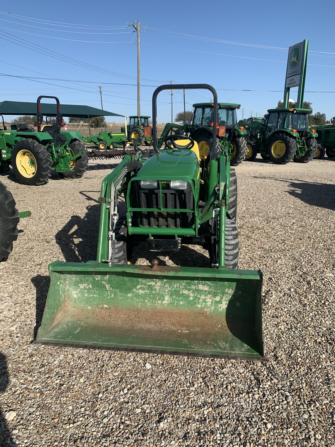 2011 John Deere 3032E Image 2