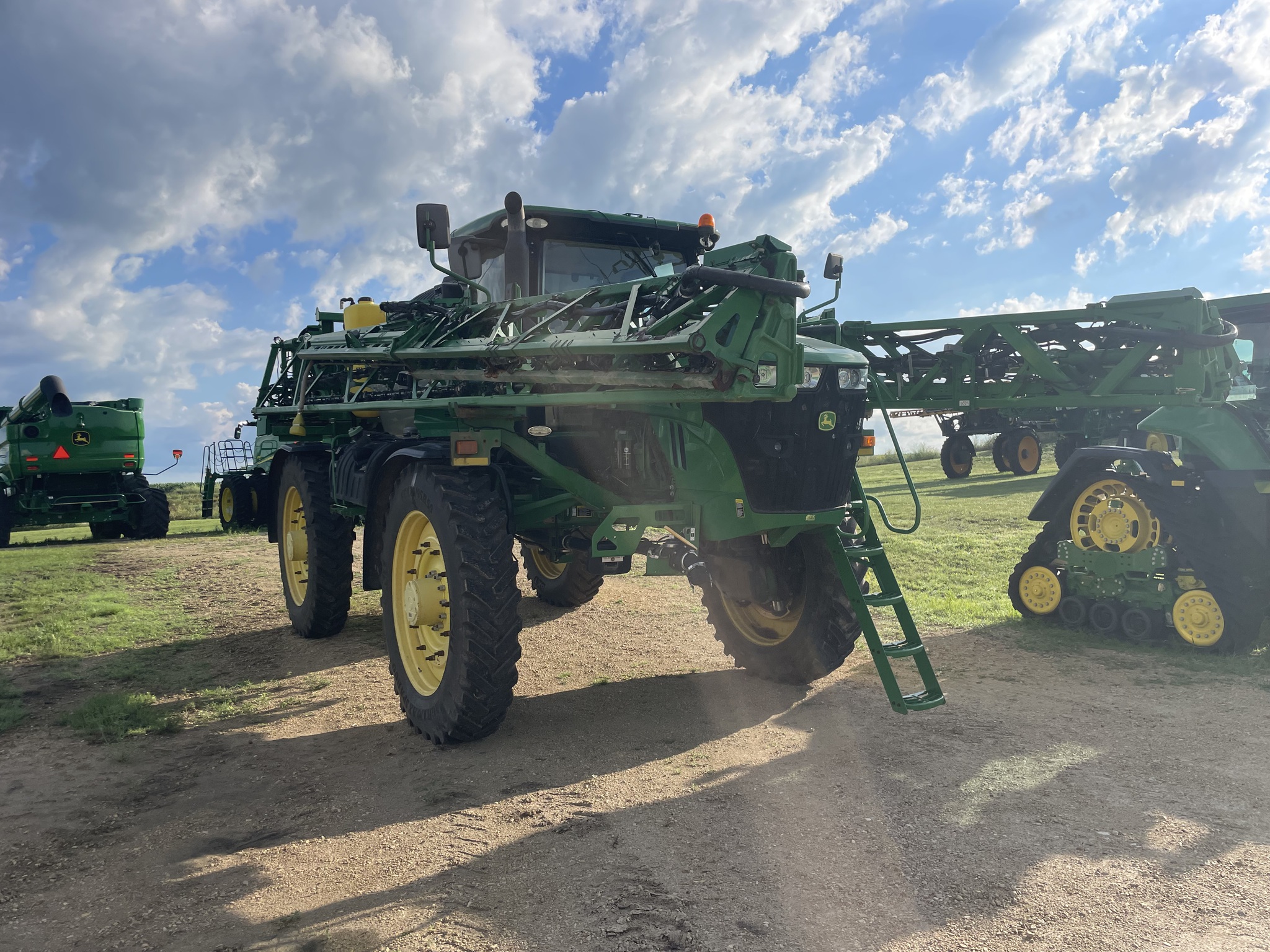 2015 John Deere R4045 Image 3