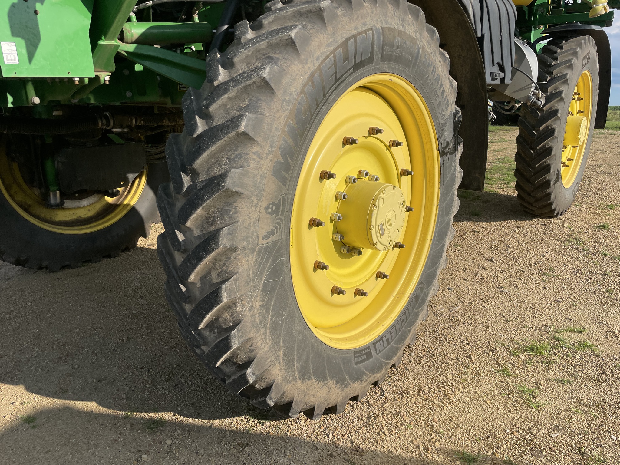 2015 John Deere R4045 Image 7