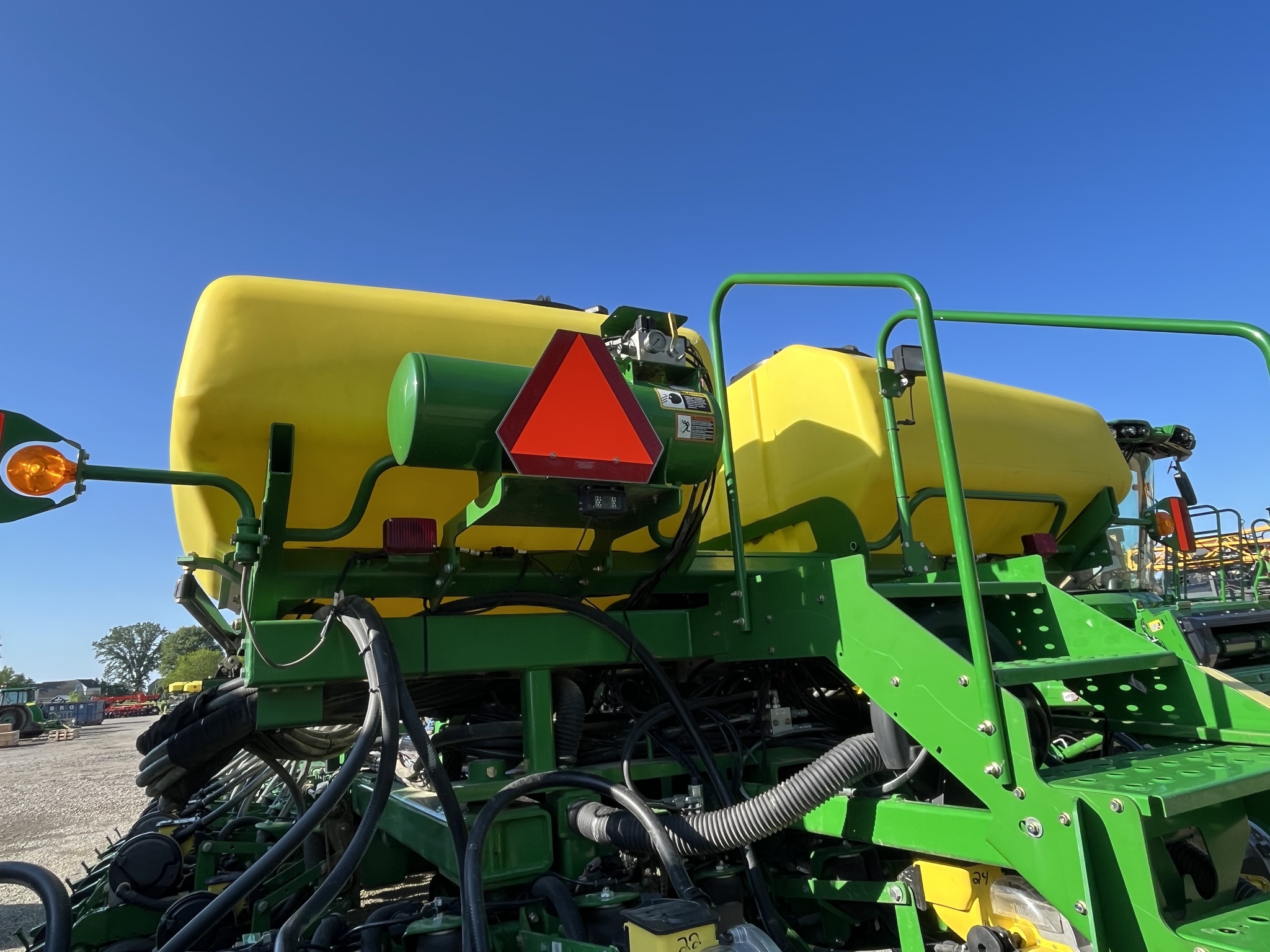 2012 John Deere DB60 Image 25